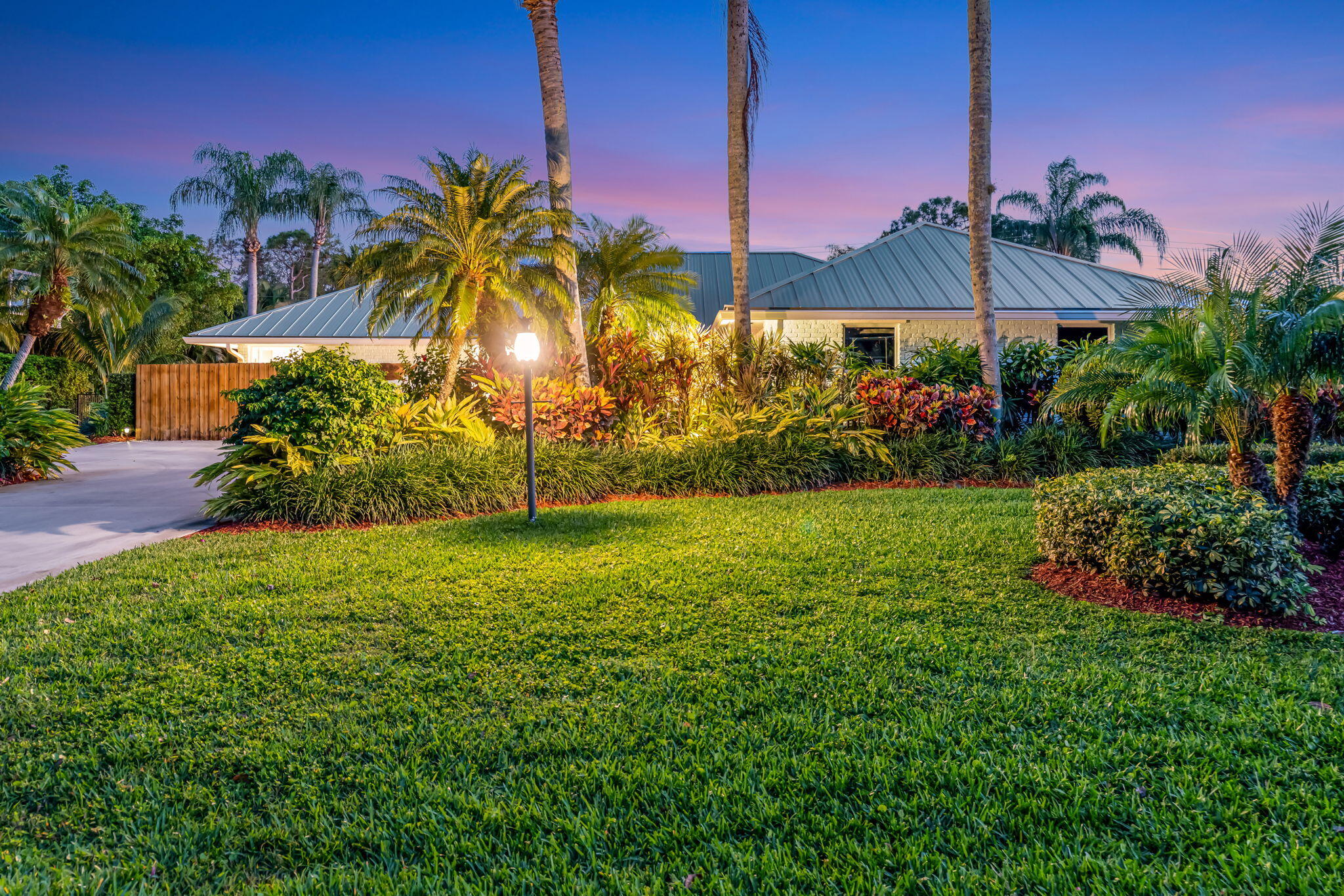 19570 Trails End Terrace Jupiter, FL 33458 - Photo 4 of 60 5-web-or-mls-_MLP0379