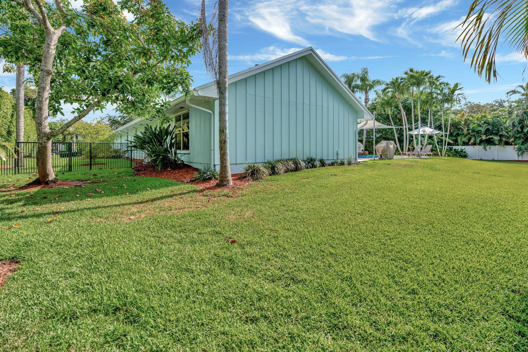 19570 Trails End Terrace Jupiter, FL 33458 - Photo 47 of 60 Backyard