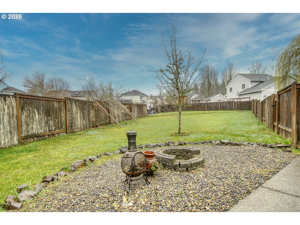34672 Cascade Street St. Helens, OR 97051 - Photo 33 of 42 a view of a backyard