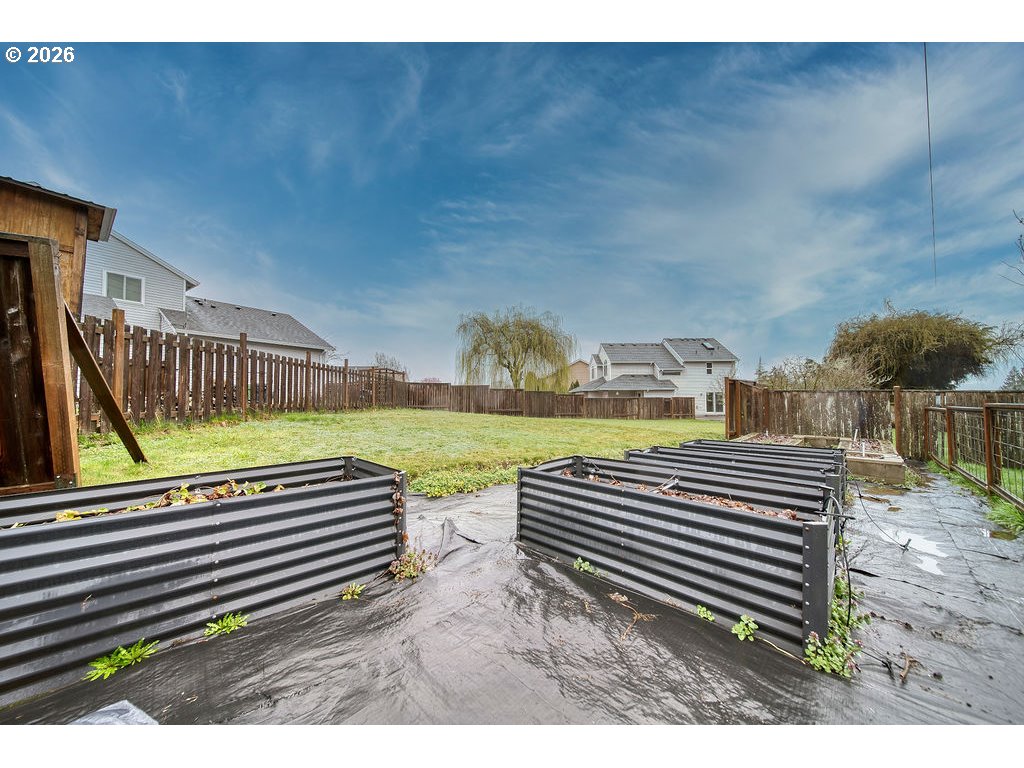34672 Cascade Street St. Helens, OR 97051 - Photo 40 of 42 a view of a back yard