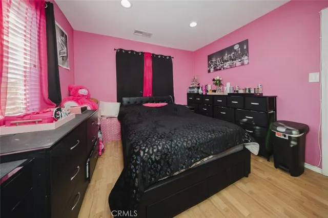 a bed room with a bed