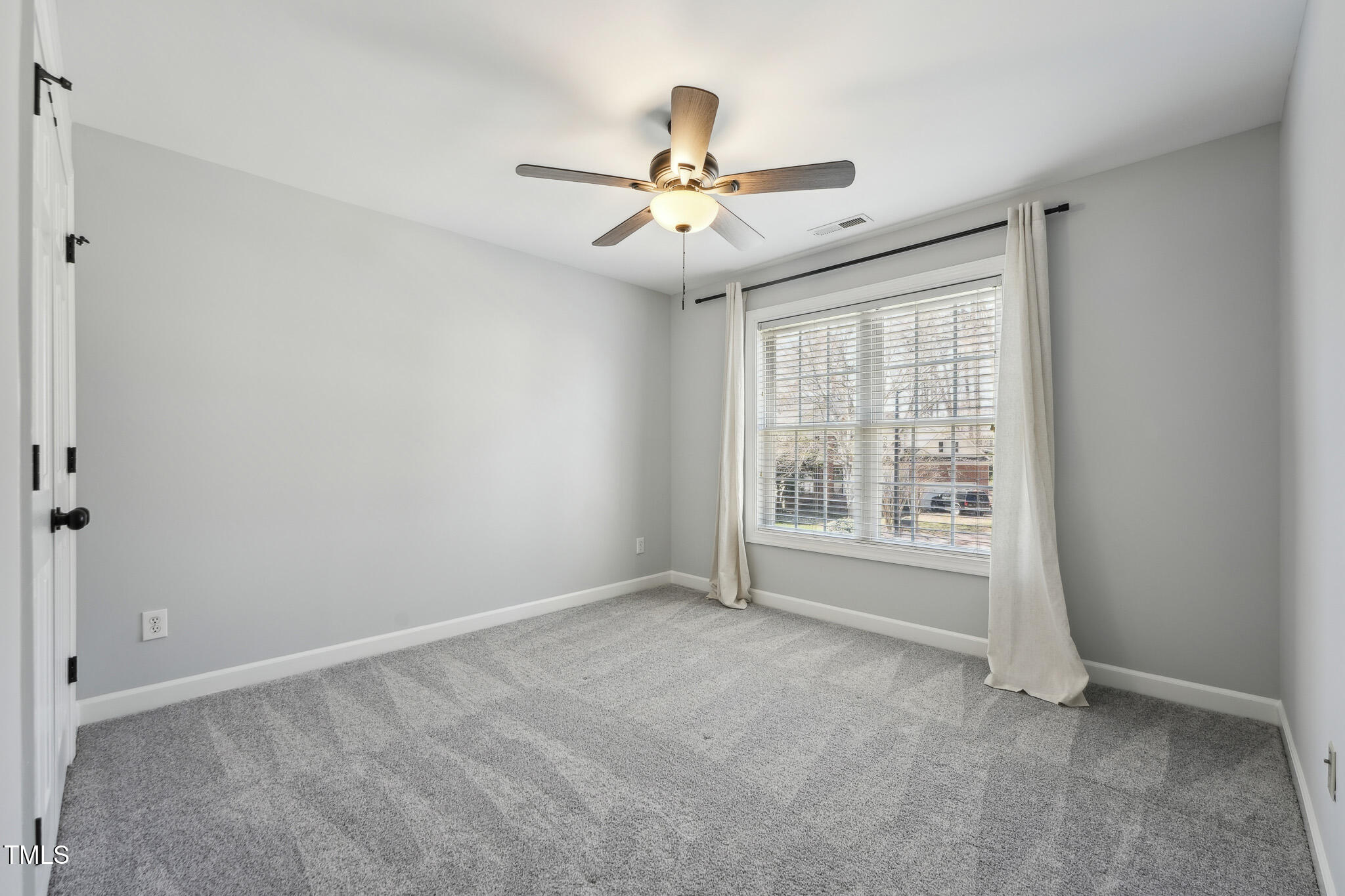 12404 Brandon Hall Drive Raleigh, NC 27614 - Photo 26 of 40 DSC08282