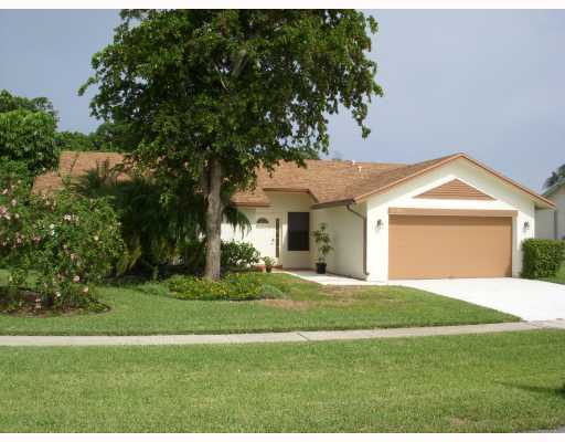 19634 Hampton Drive Boca Raton, FL 33434 - Photo 1 of 16 Primary Photo