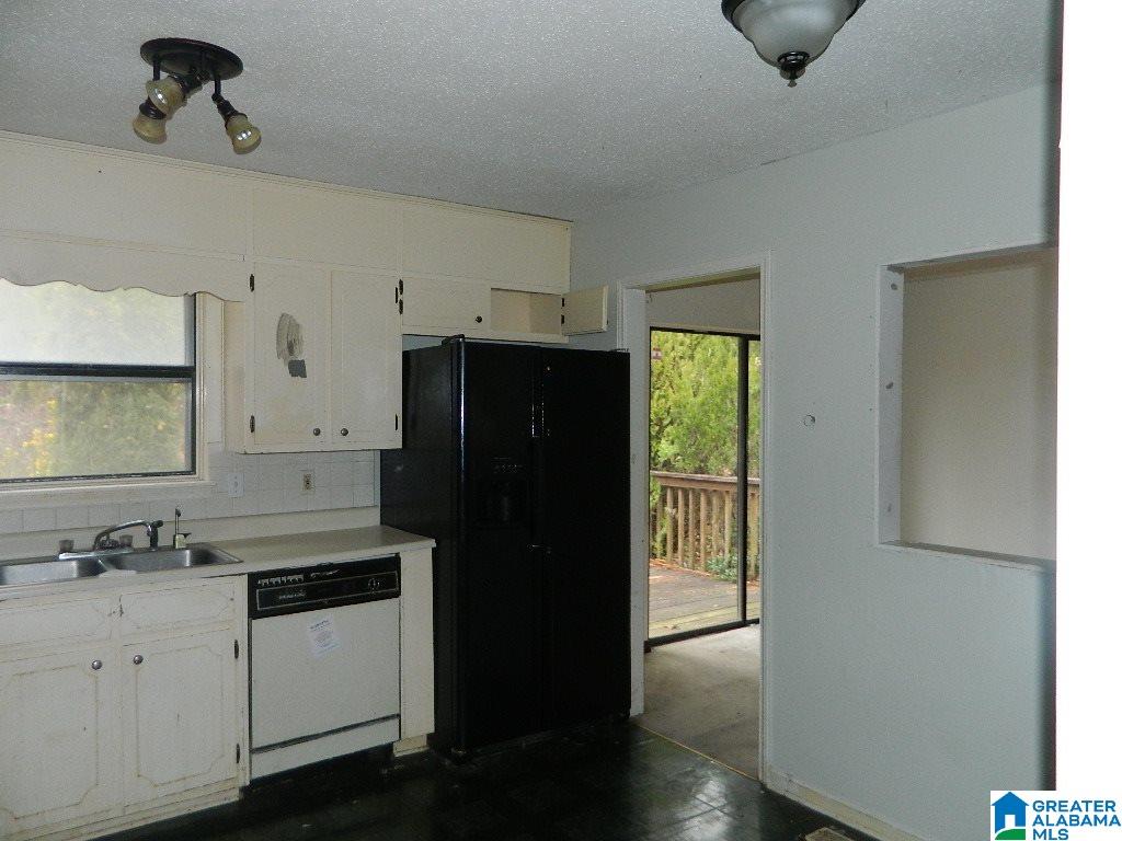 1034 Henry Drive Alabaster, AL 35007 - Photo 5 of 9