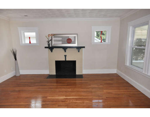 25 Harvard Road, Unit 25 Belmont, MA 02478 - Photo 5 of 14 Gallery Image 5