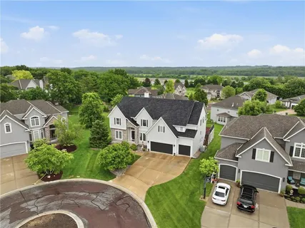 $795,000 | 15505 Canterbury Street, Overland Park, KS 66224