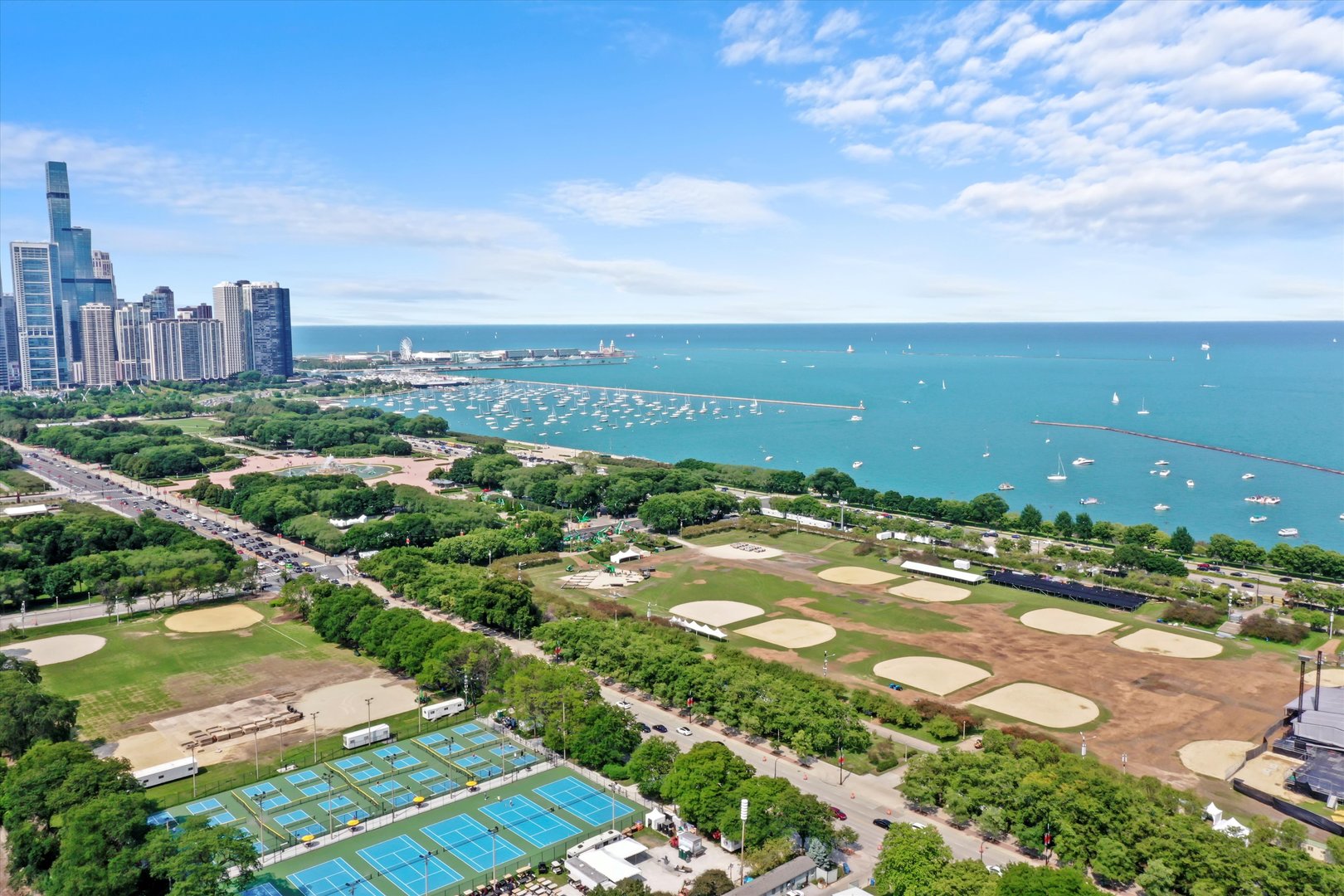 910 South Michigan Avenue, Unit 1612 Chicago, IL 60605 - Photo 16 of 17 a view of a city with a lake
