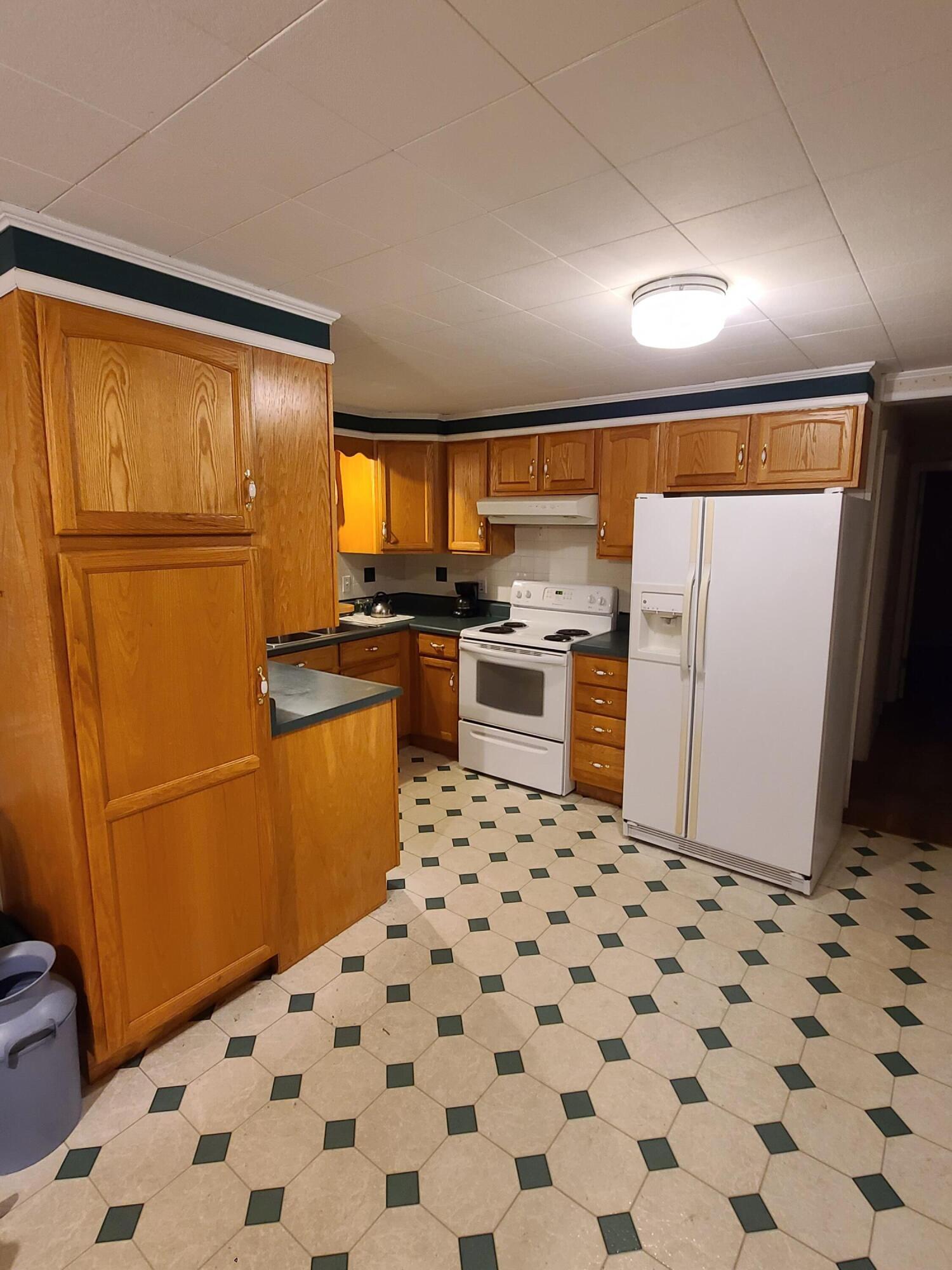 182 Sandy Point Road Stockton Springs, ME 04981 - Photo 6 of 27 2021-10-13 18.07.22