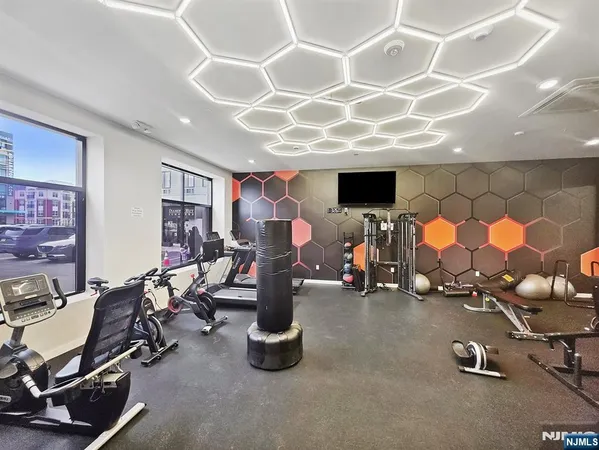$2,700 | 1 Flagship Street, Unit 319, Bayonne, NJ 07002