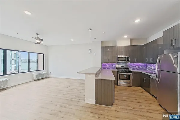 $2,700 | 1 Flagship Street, Unit 319, Bayonne, NJ 07002