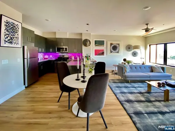 $2,700 | 1 Flagship Street, Unit 319, Bayonne, NJ 07002