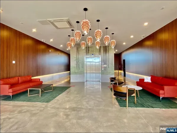 $2,700 | 1 Flagship Street, Unit 319, Bayonne, NJ 07002