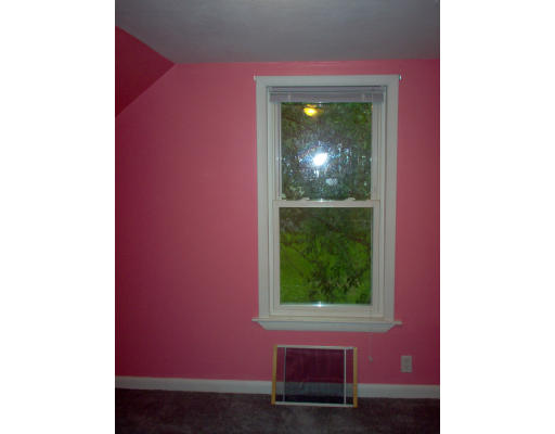 71 Fargo Street Springfield, MA 01119 - Photo 5 of 12