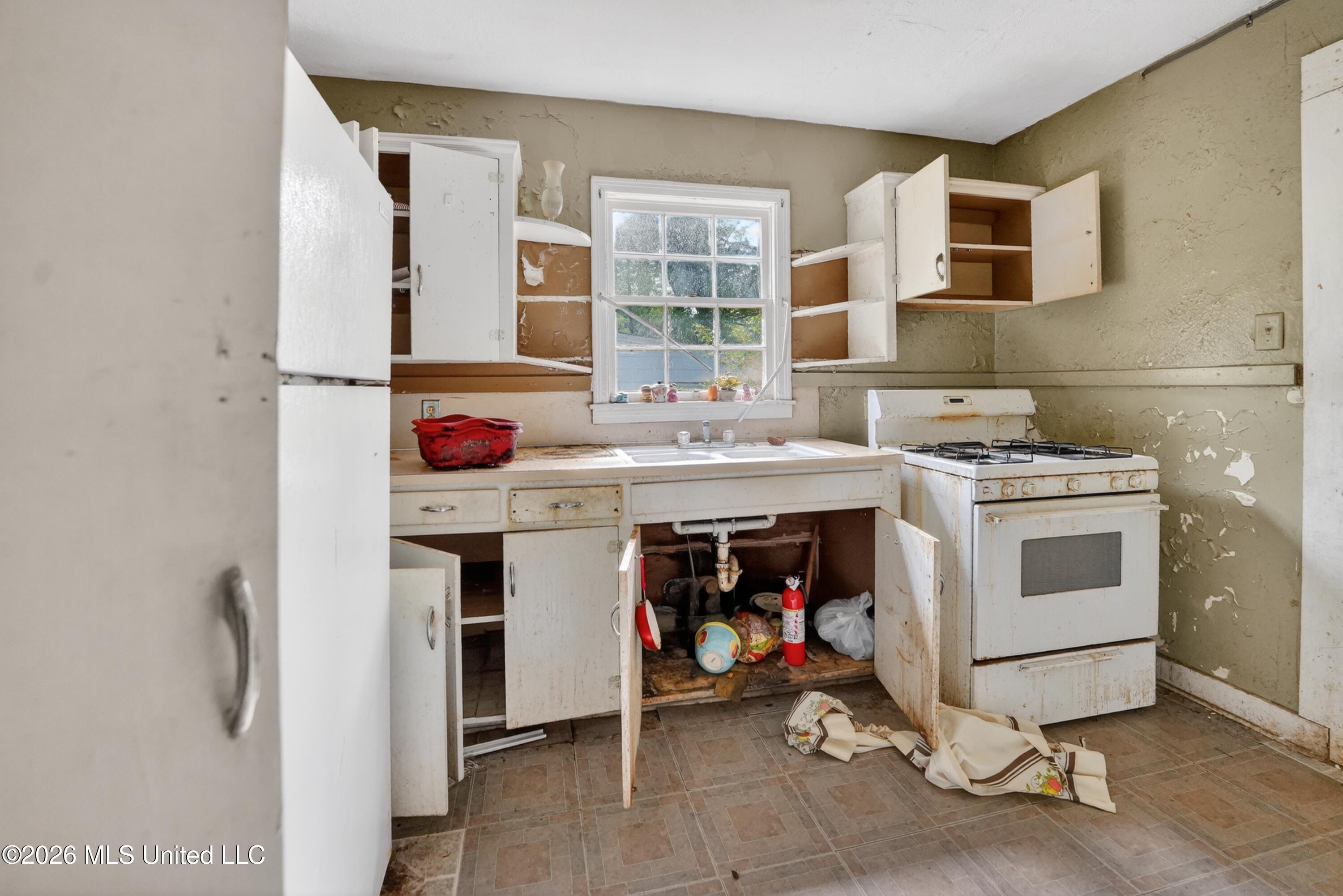 603 Launcelot Road Jackson, MS 39206 - Photo 11 of 35 25_603_Launcelot_Rd_Jackson_MS_39206-Kit