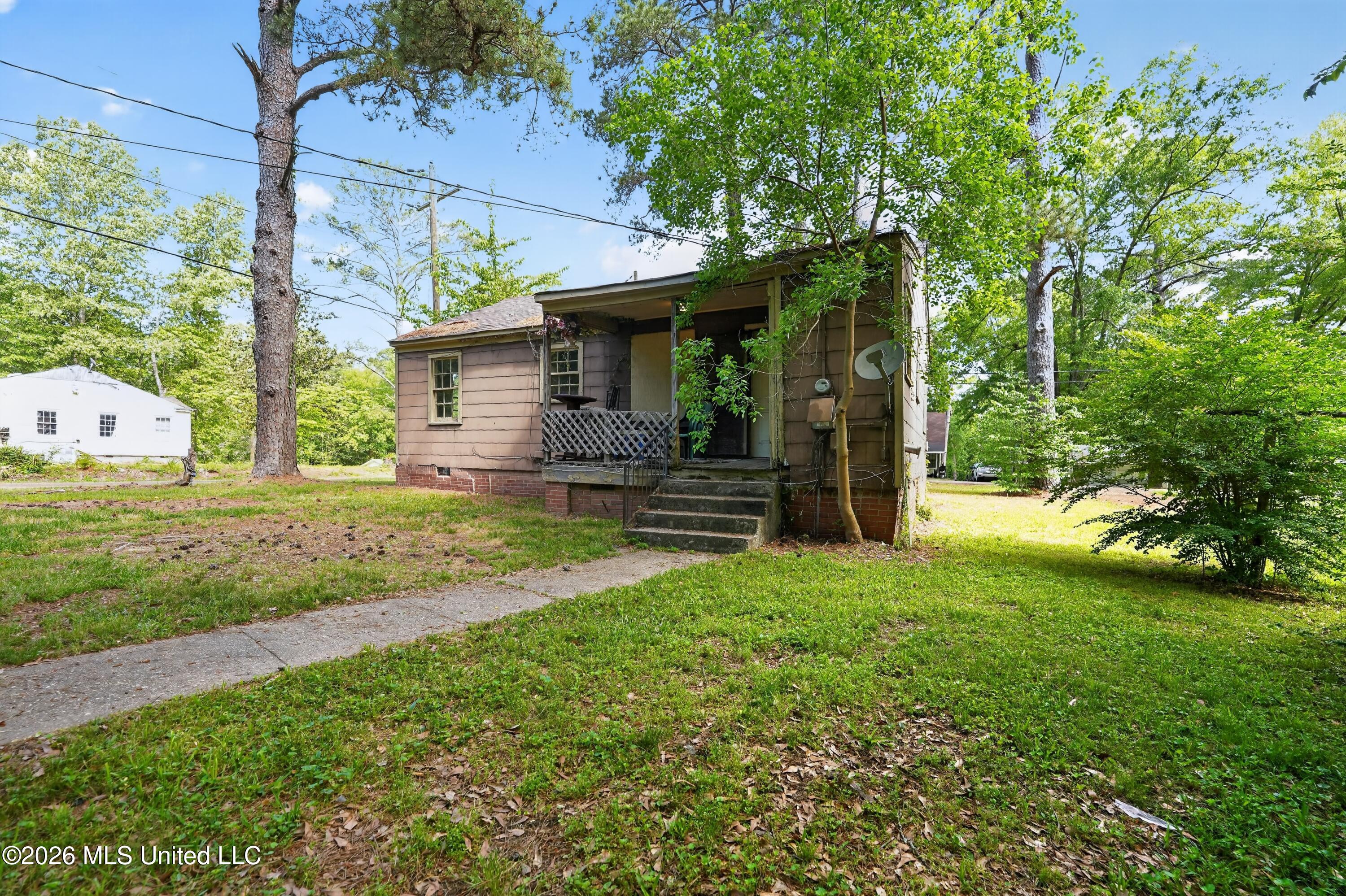 603 Launcelot Road Jackson, MS 39206 - Photo 34 of 35 01_603_Launcelot_Rd_Jackson_MS_39206-Ext