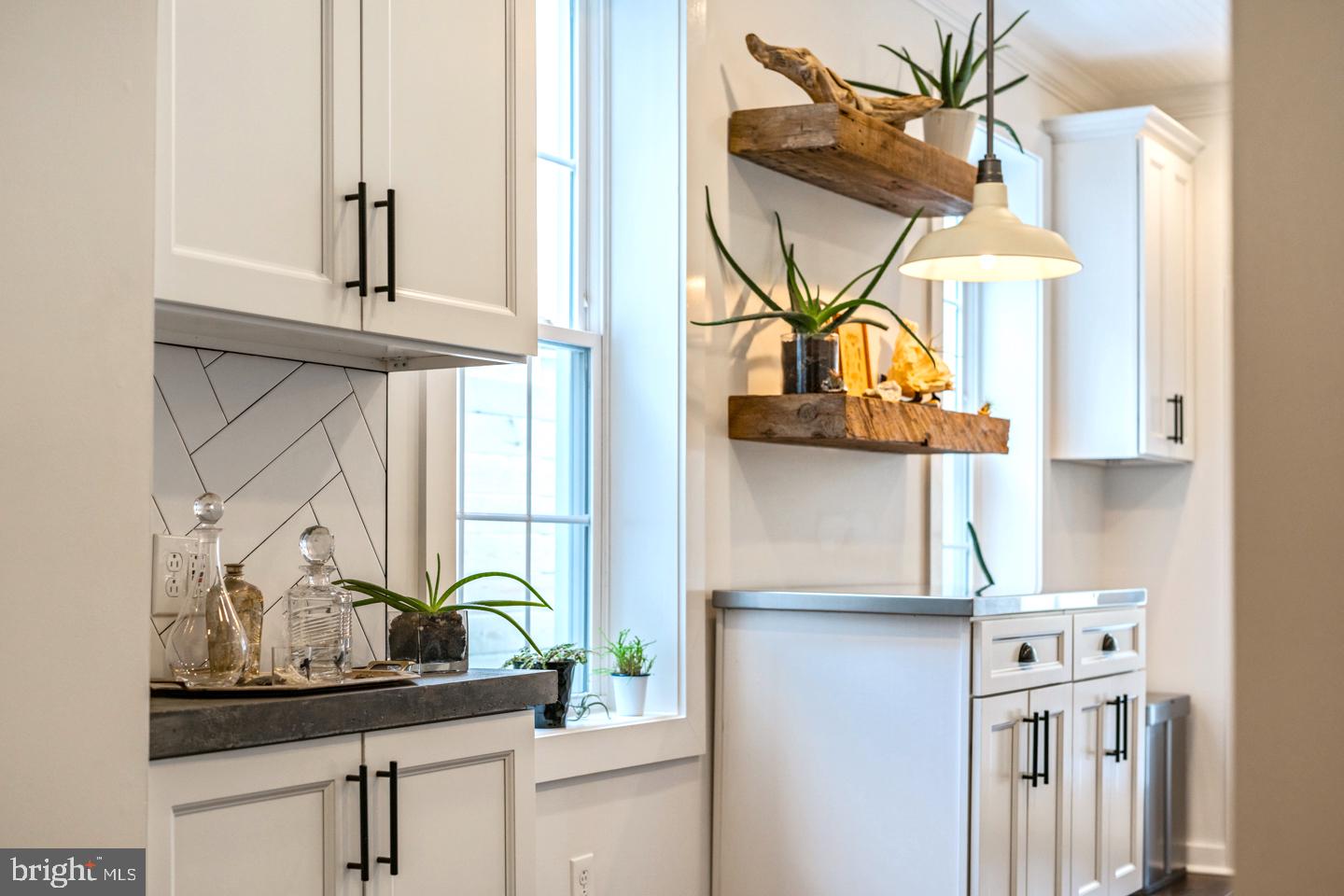 2043 East Susquehanna Avenue Philadelphia, PA 19125 - Photo 16 of 58