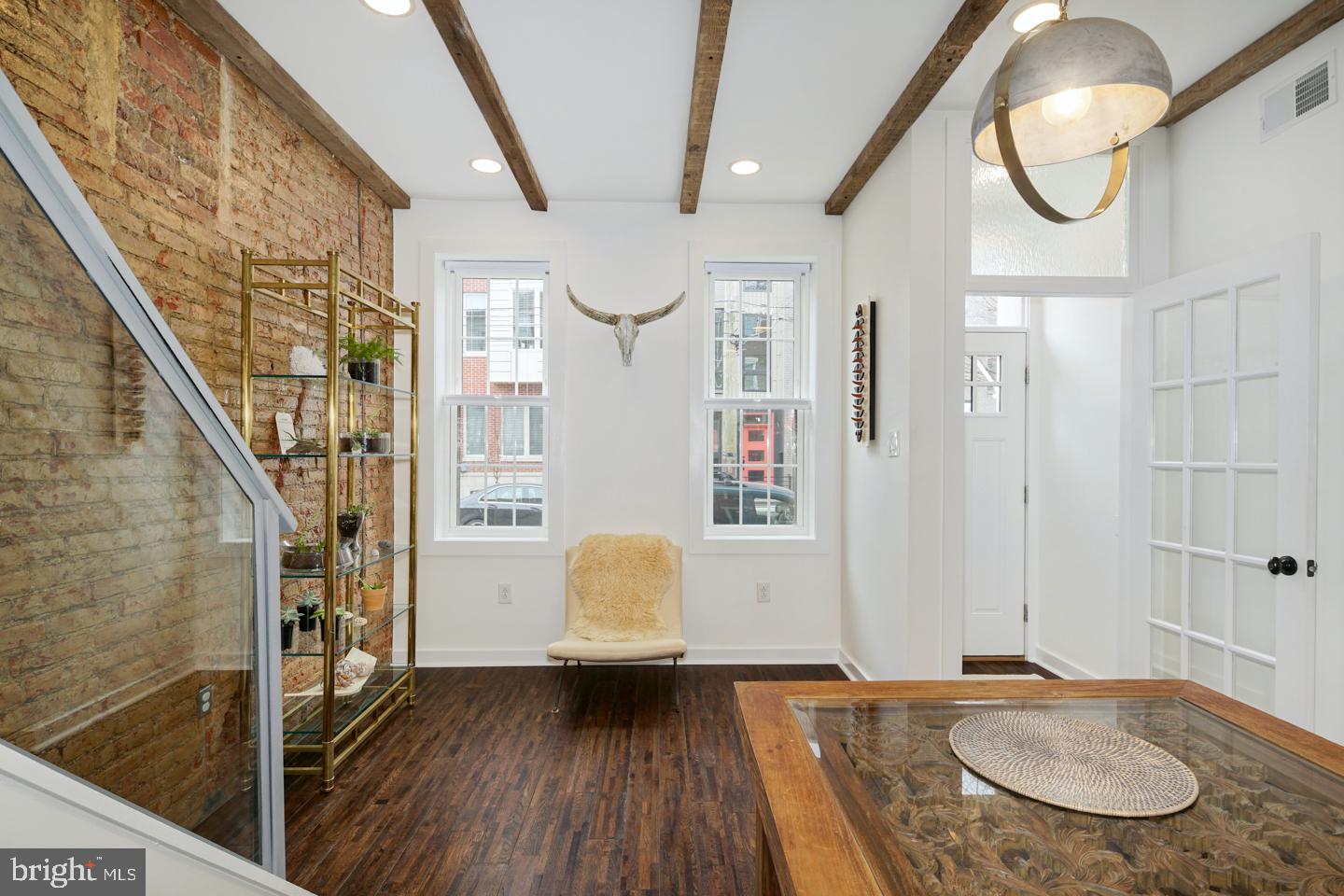 2043 East Susquehanna Avenue Philadelphia, PA 19125 - Photo 3 of 58