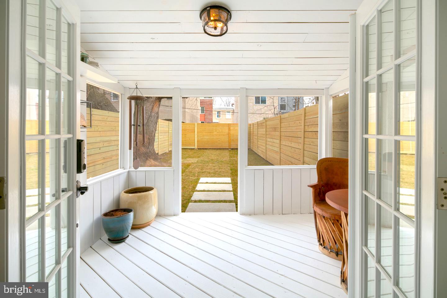 2043 East Susquehanna Avenue Philadelphia, PA 19125 - Photo 27 of 58