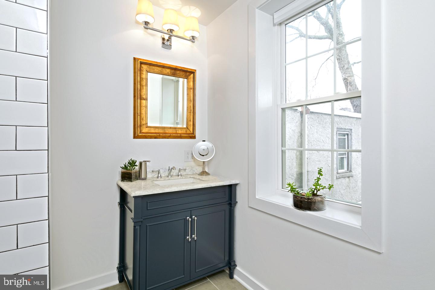 2043 East Susquehanna Avenue Philadelphia, PA 19125 - Photo 37 of 58