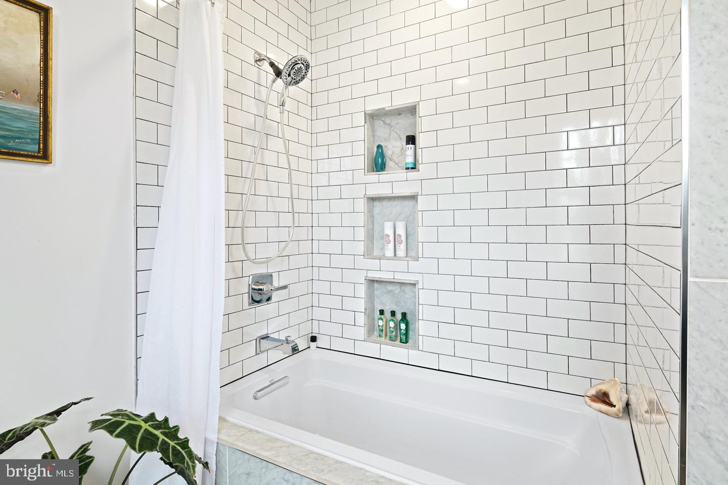 2043 East Susquehanna Avenue Philadelphia, PA 19125 - Photo 38 of 58