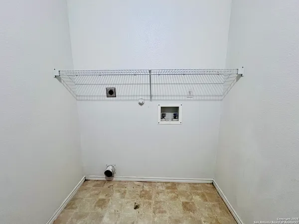 $2,000 | 7454 Carriage Pass, San Antonio, TX 78249