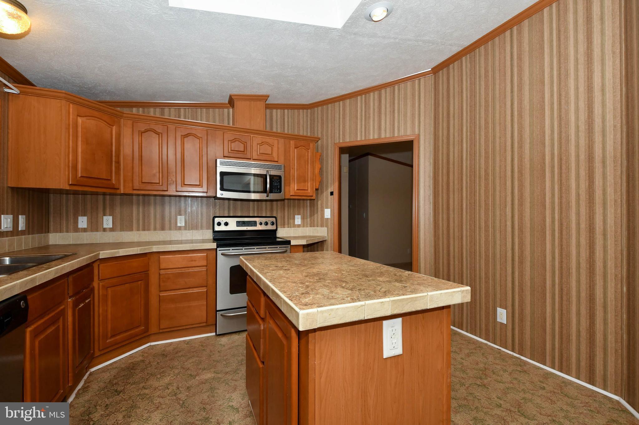 142 Roundup Road Middle River, MD 21220 - Photo 9 of 41 Kitchen