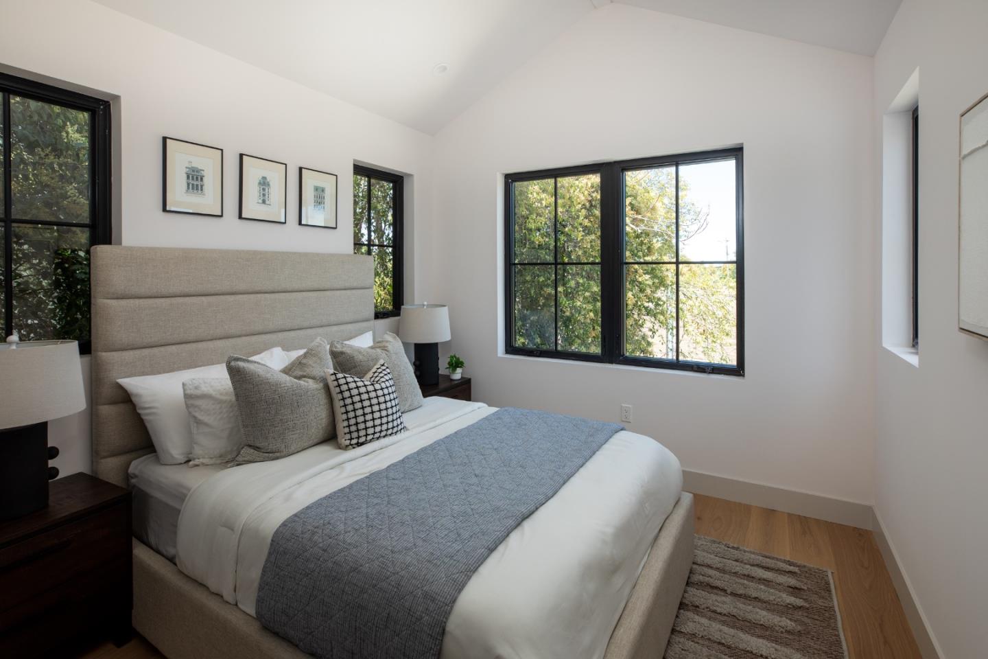 813 Bay Road Menlo Park, CA 94025 - Photo 17 of 23 a bedroom with a bed and a window