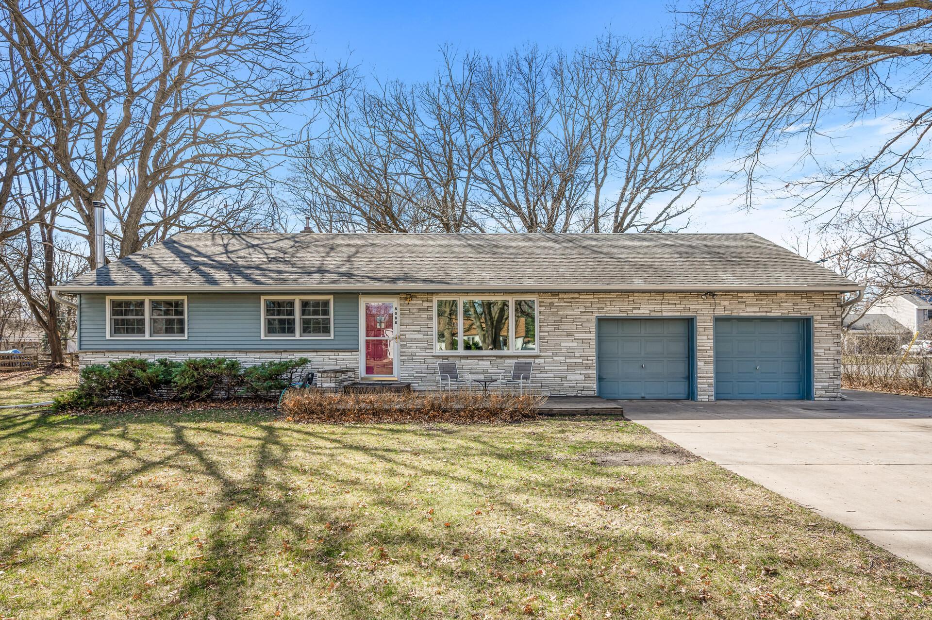 8088 Sunnyside Road Mounds View, MN 55112 - Photo 1 of 1 Gallery Image 1