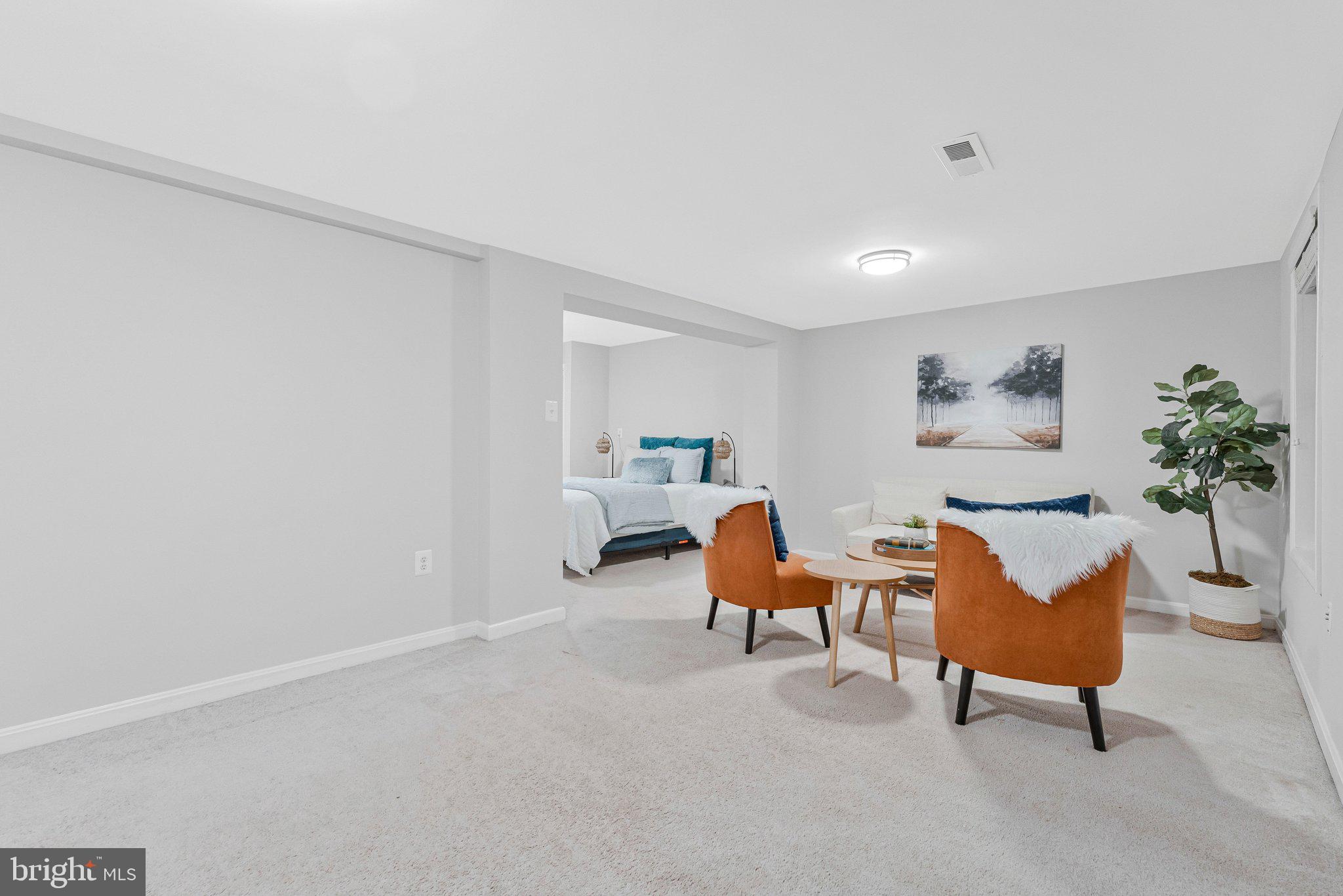 265 Chelmsford Court Sterling, VA 20165 - Photo 33 of 40
