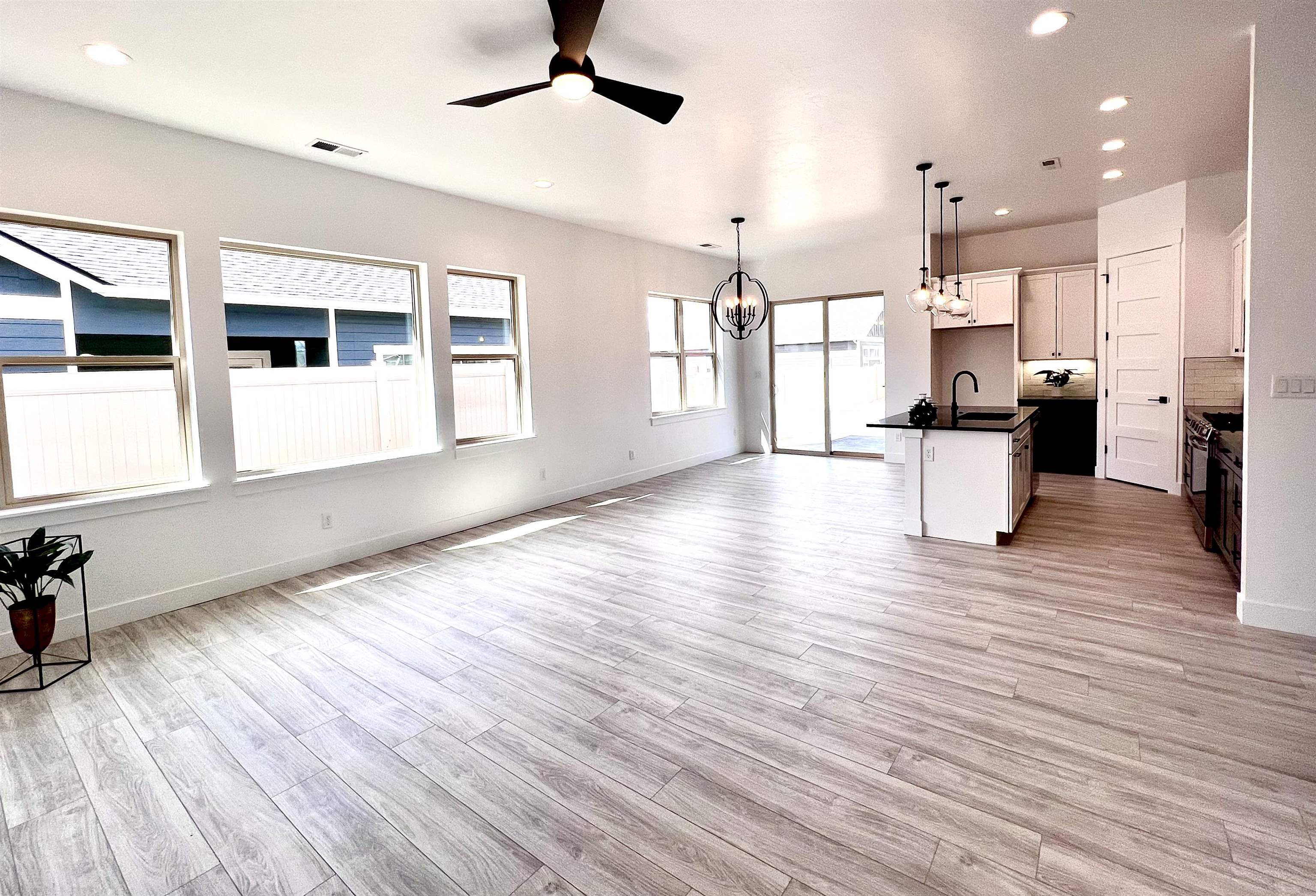 789 Spur Cross Road Grand Junction, CO 81505 - Photo 8 of 21 Gallery Image 8