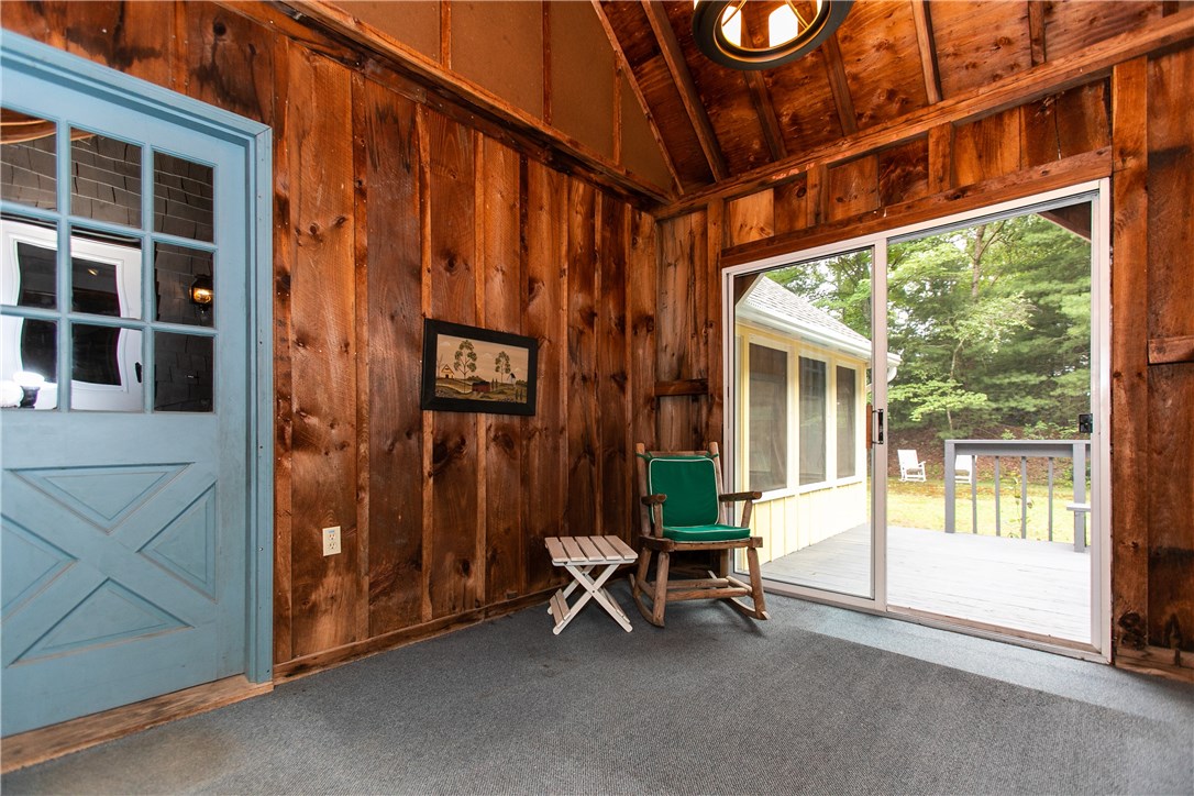 484 Hope Furnace Road Coventry, RI 02831 - Photo 17 of 21 breezeway