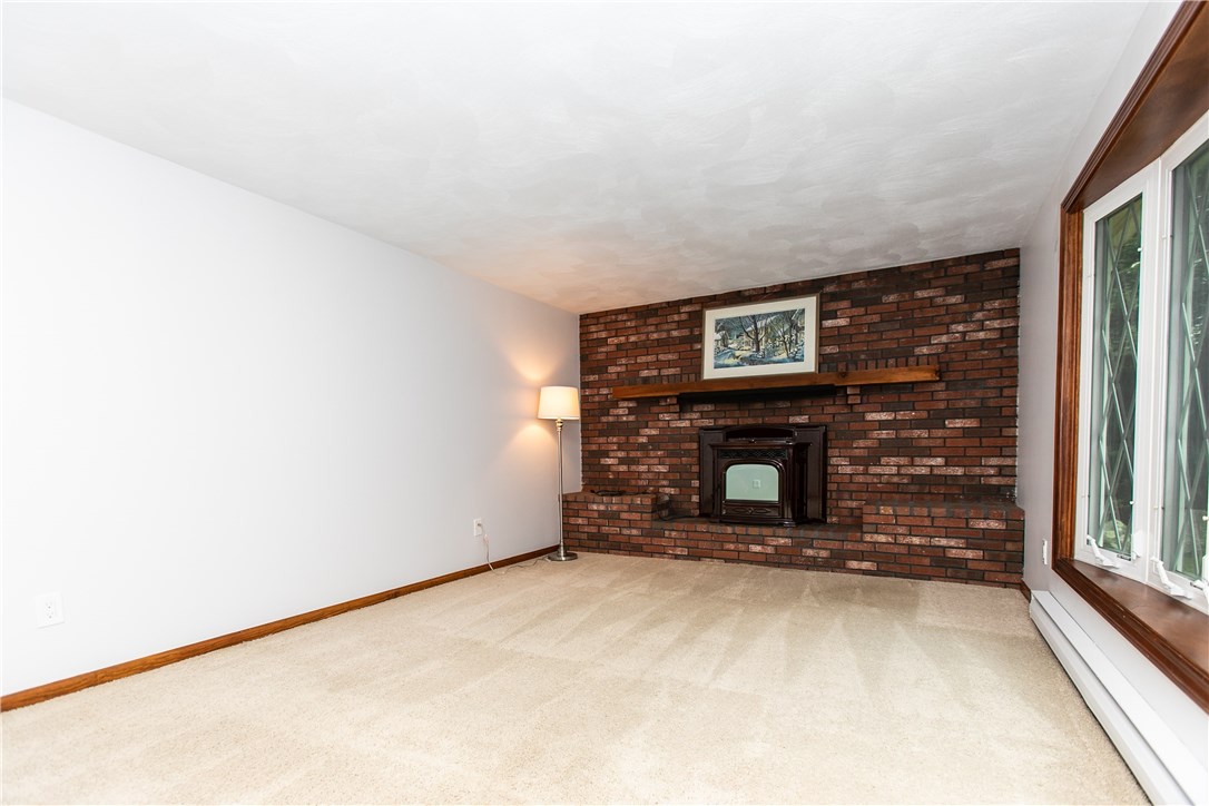 484 Hope Furnace Road Coventry, RI 02831 - Photo 6 of 21