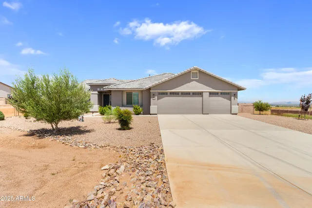 $465,000 | 6757 East Vaquero Circle, Hereford, AZ 85615
