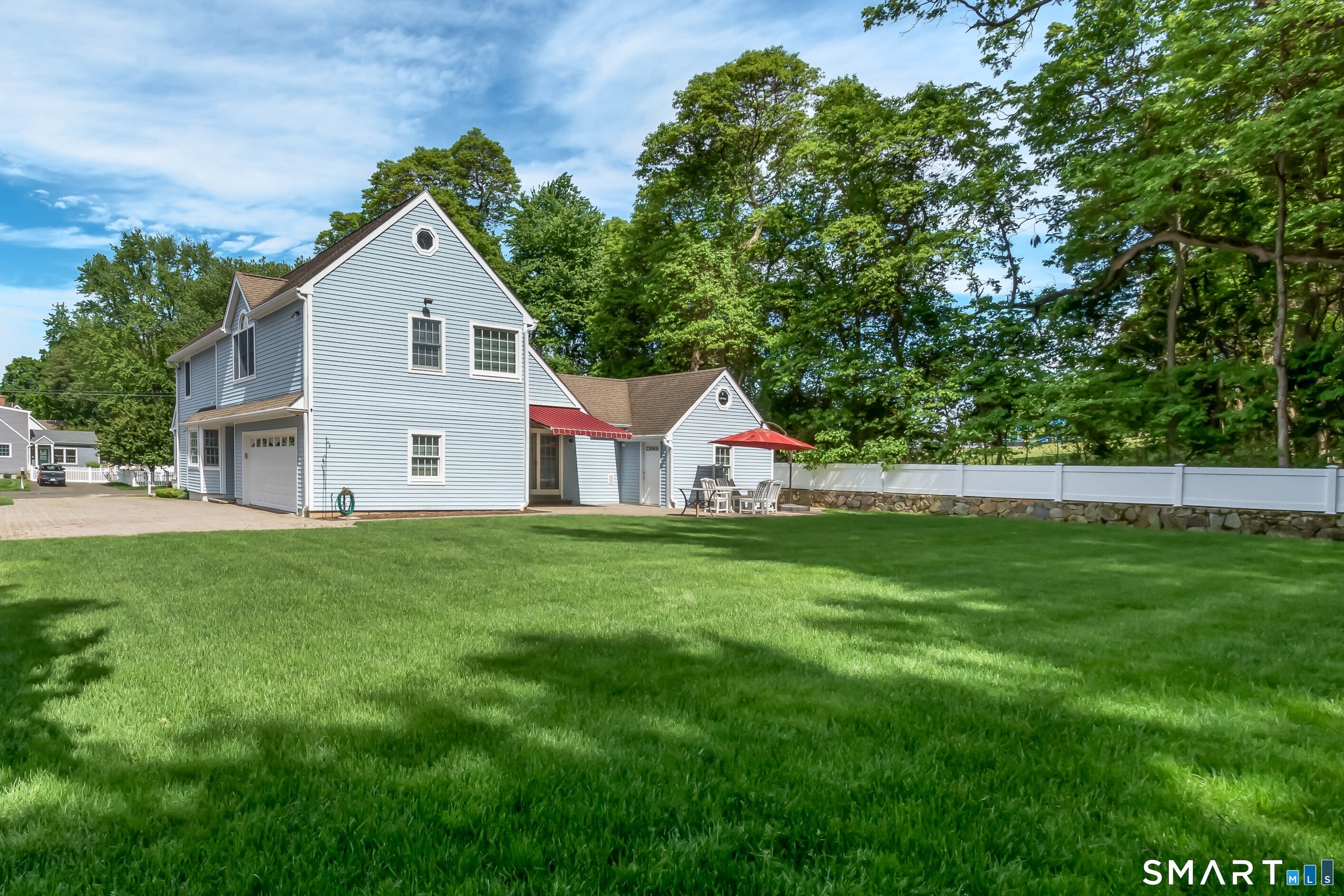 274 Valley View Road Fairfield, CT 06824 - Photo 5 of 36
