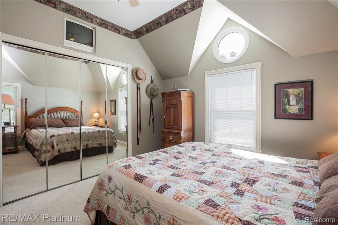 209 South Tompkins Street Howell, MI 48843 - Photo 18 of 36 022-Bedroom-3038571-medium.jpg