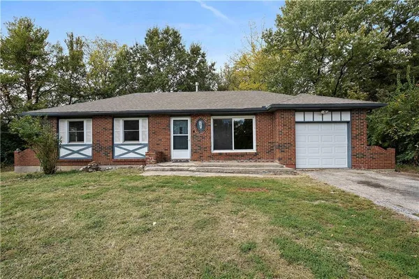$225,000 | 424 South 86 Street, Kansas City, KS 66111