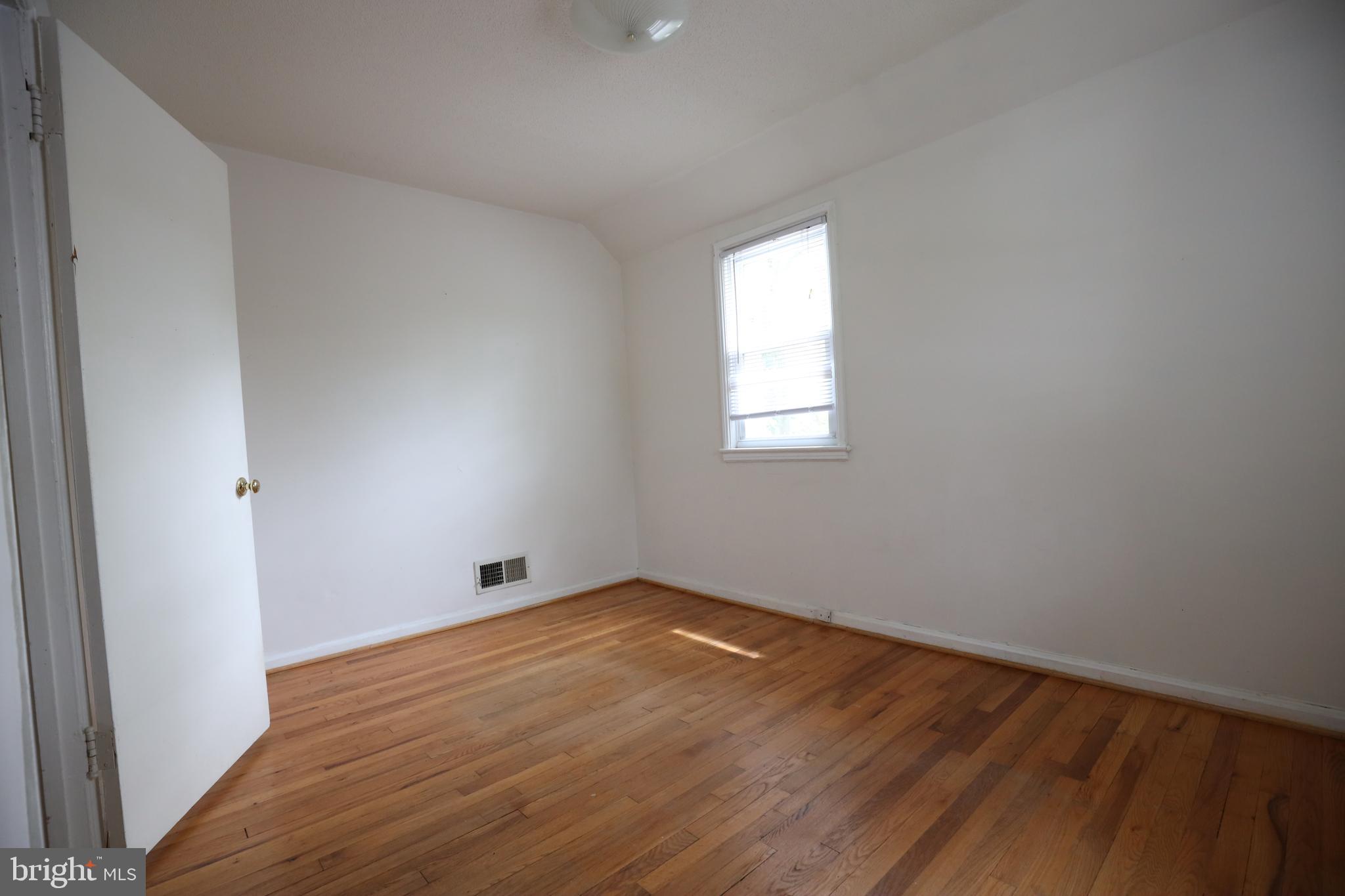 1116 Carson Street Silver Spring, MD 20901 - Photo 10 of 12