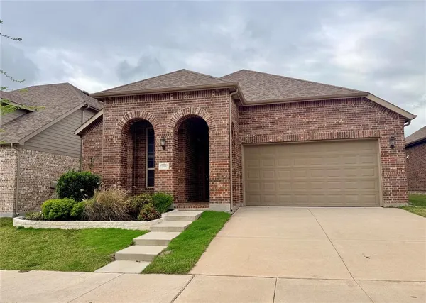$2,695 | 1309 Swan Trail, Argyle, TX 76226