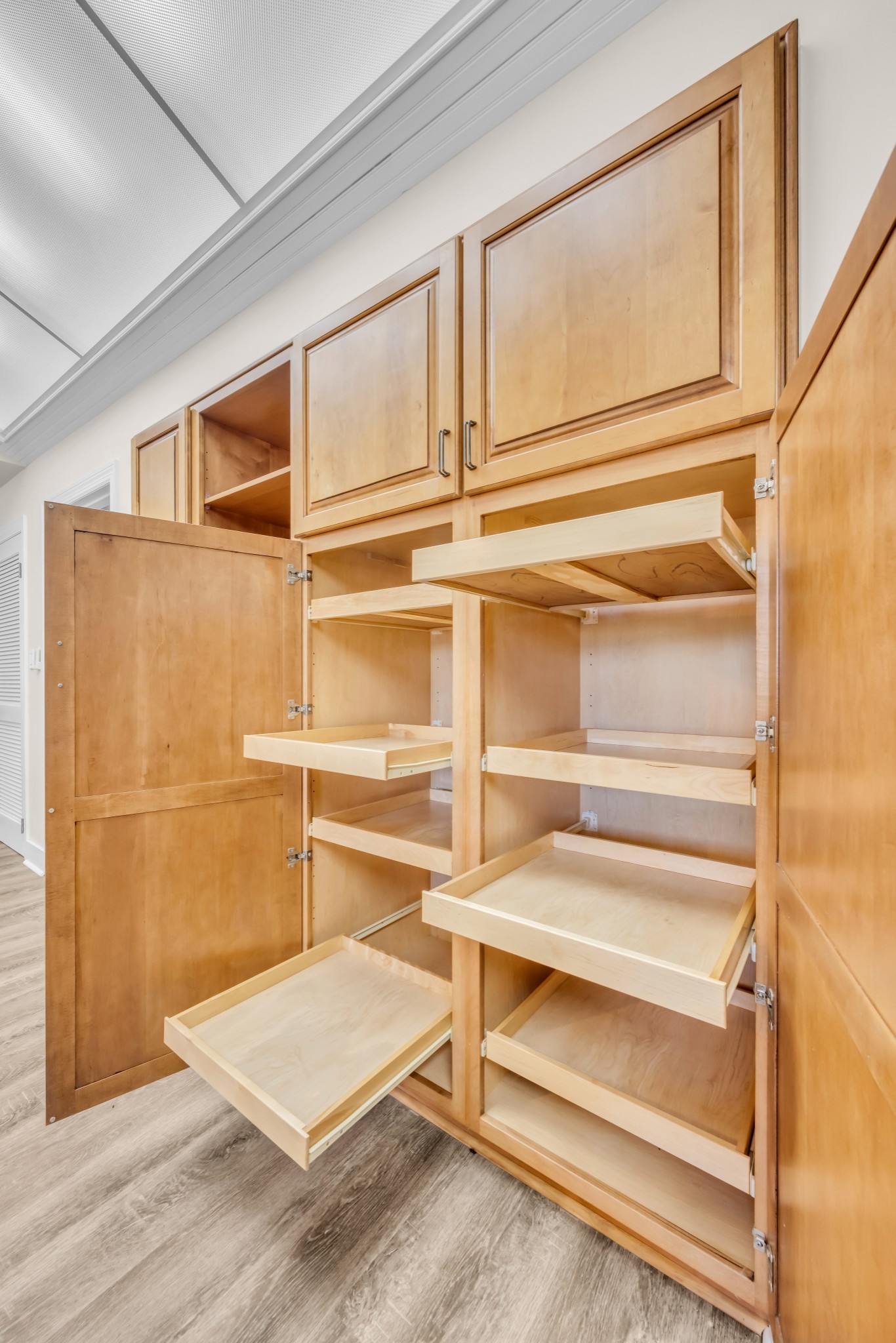 168 Oliver Smith Road Flintville, TN 37335 - Photo 19 of 86 a view of closet area