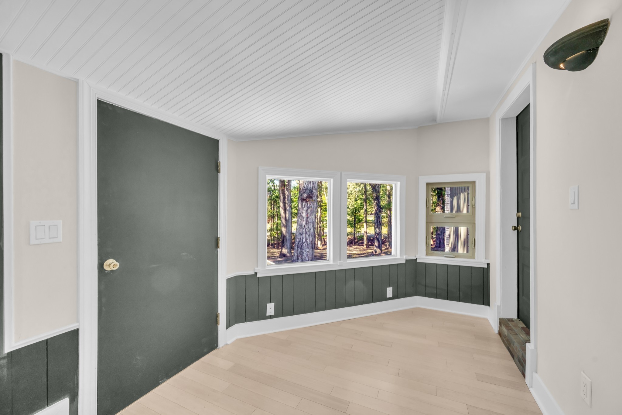 168 Oliver Smith Road Flintville, TN 37335 - Photo 38 of 86 a view of an empty room with a window