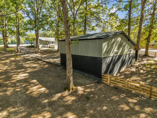 $779,000 | 168 Oliver Smith Road, Flintville, TN 37335