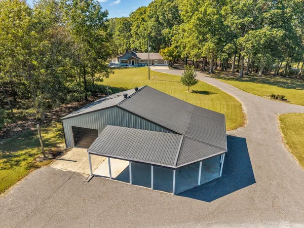 $779,000 | 168 Oliver Smith Road, Flintville, TN 37335