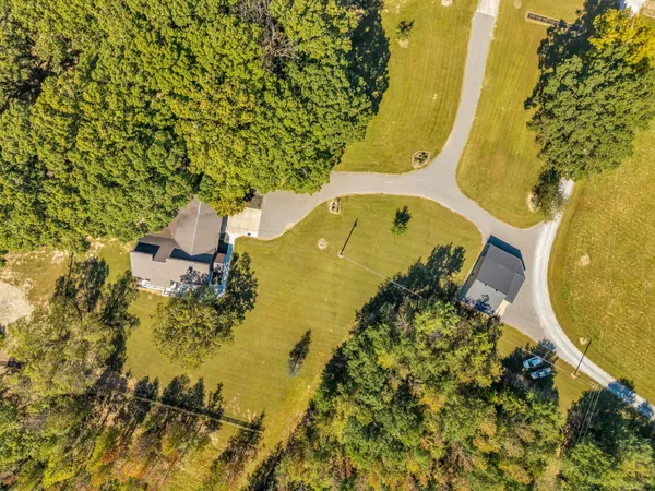 $779,000 | 168 Oliver Smith Road, Flintville, TN 37335