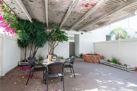 $650,000 | 231 Green Lea Place, Thousand Oaks, CA 91361