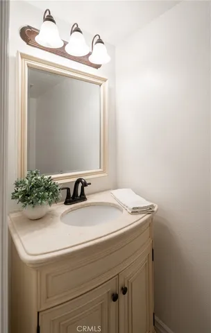 $680,000 | 231 Green Lea Place, Thousand Oaks, CA 91361