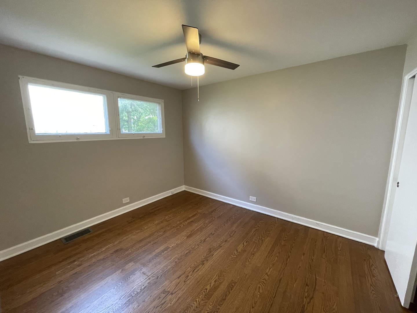 1605 Monroe Street, Unit 4 Evanston, IL 60202 - Photo 10 of 16