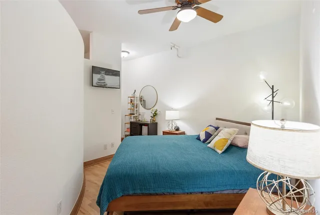 a view of a livingroom with furniture