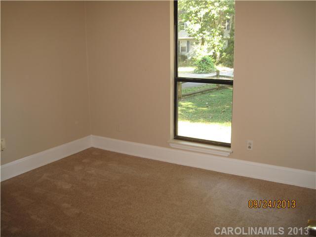 10034 Grand Junction Road Charlotte, NC 28227 - Photo 5 of 8 Gallery Image 5