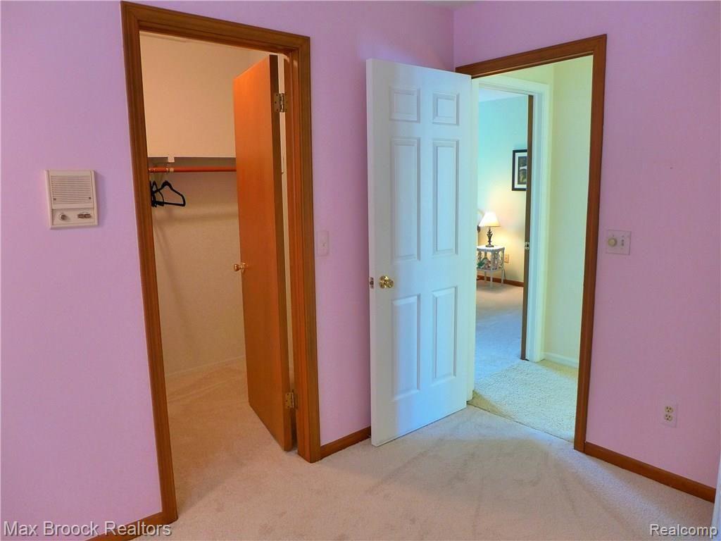 2875 Portage Trail Drive Rochester Hills, MI 48309 - Photo 47 of 52