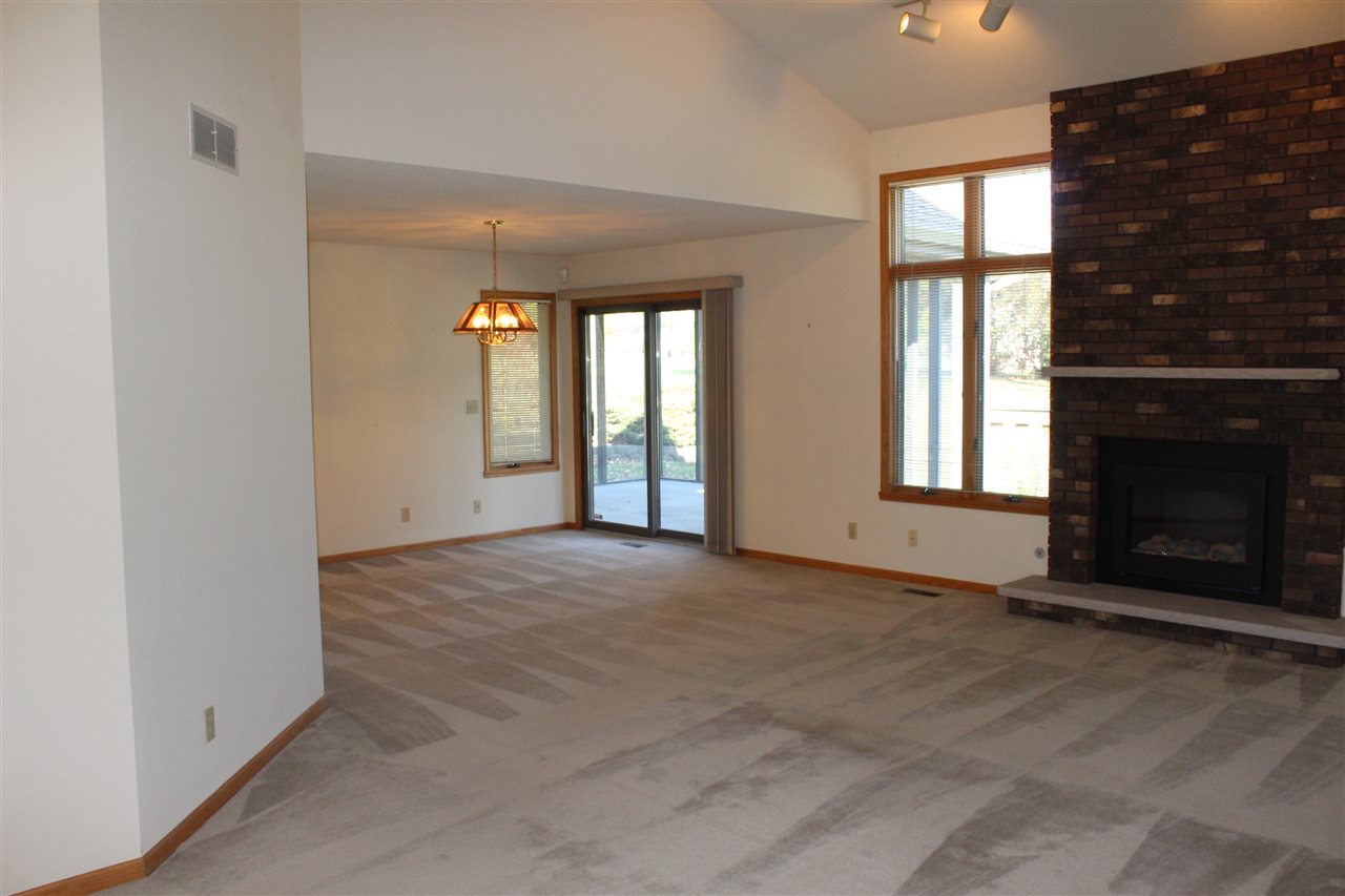 1806 Highridge Road Rockford, IL 61108 - Photo 3 of 14 Gallery Image 3